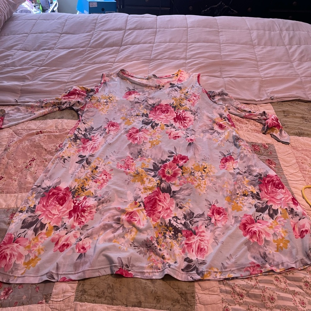 Women’s dress